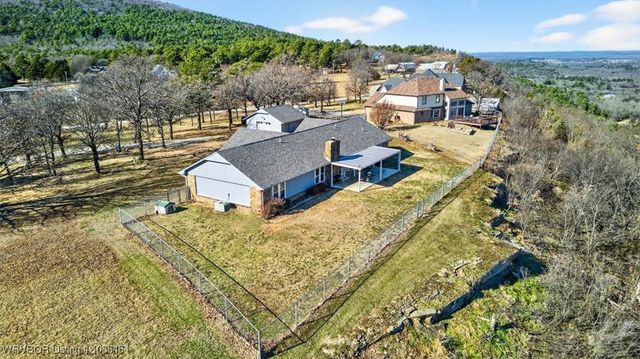 312 End Of Road Street, Poteau, OK 74953