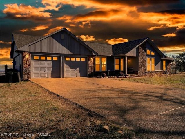 312 End Of Road Street, Poteau, OK 74953