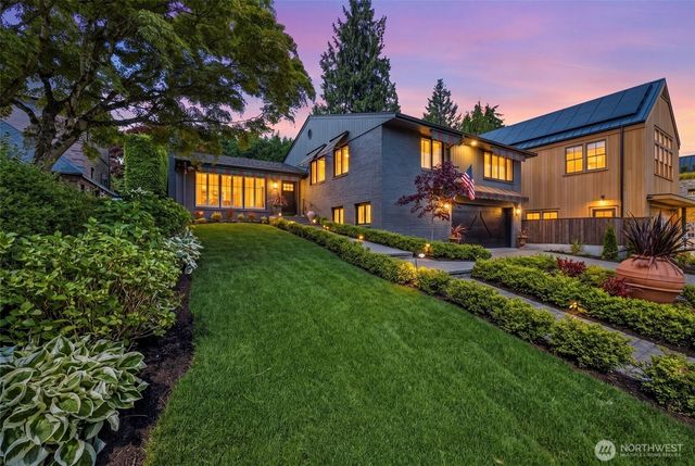 1637 Broadmoor Drive E, Seattle, WA 98112