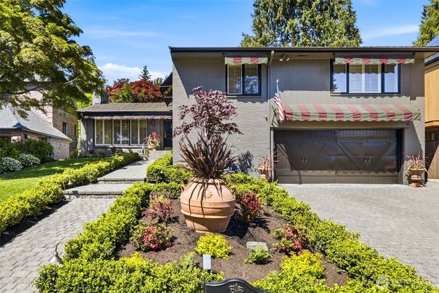 1637 Broadmoor Drive E, Seattle, WA 98112