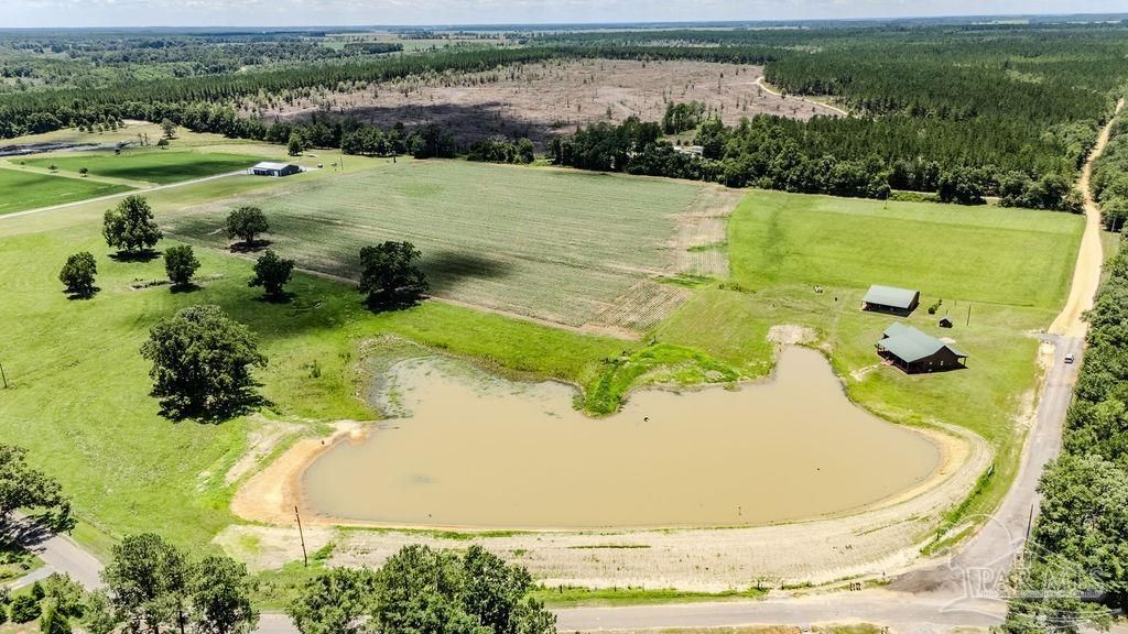 4649 Preacher Ln, Jay, FL 32565