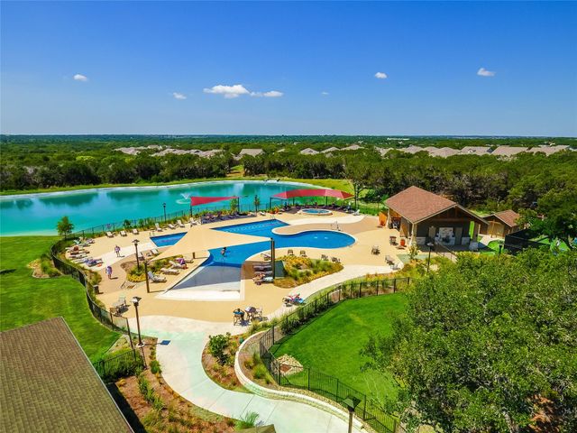 402 Colorado River RD, Georgetown, TX 78633