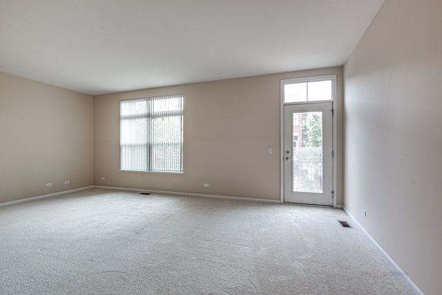 726 Summit Lane, Vernon Hills, IL 60061