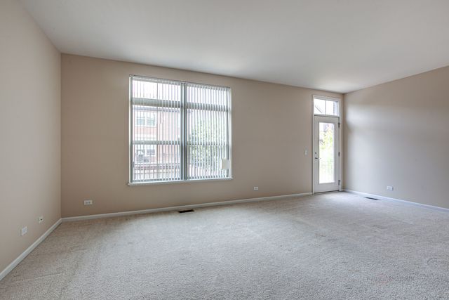 726 Summit Lane, Vernon Hills, IL 60061