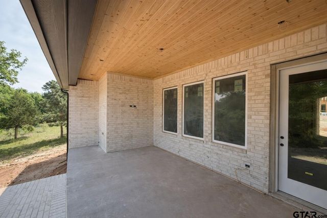 16950 Sawyer Way, Lindale, TX 75771