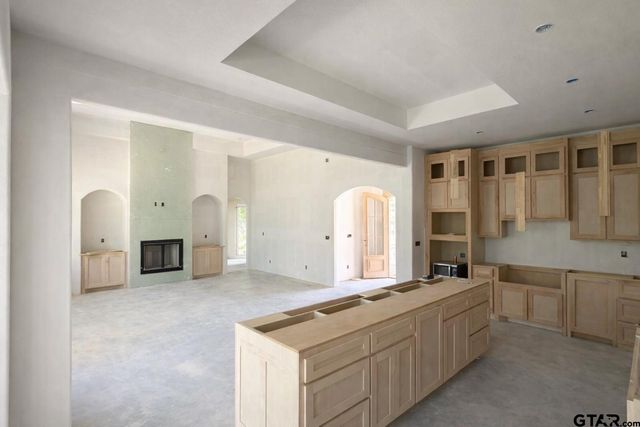 16950 Sawyer Way, Lindale, TX 75771