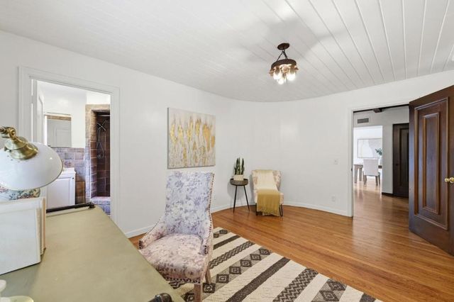 1665 Middlefield Road, Palo Alto, CA 94301
