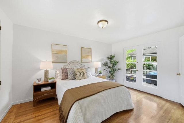 1665 Middlefield Road, Palo Alto, CA 94301