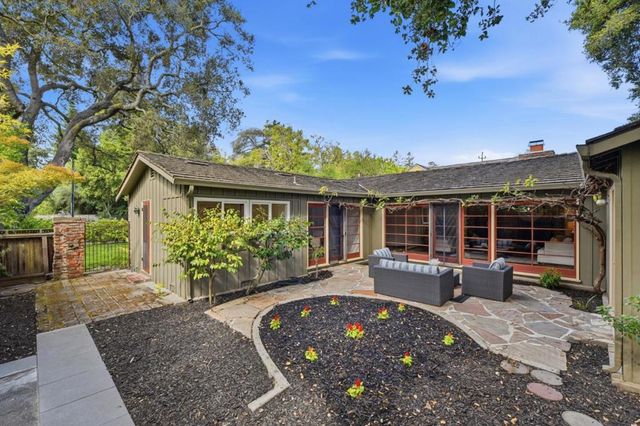 1665 Middlefield Road, Palo Alto, CA 94301