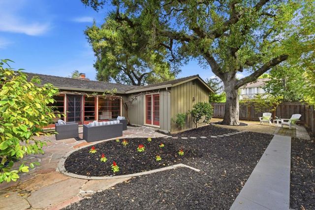 1665 Middlefield Road, Palo Alto, CA 94301