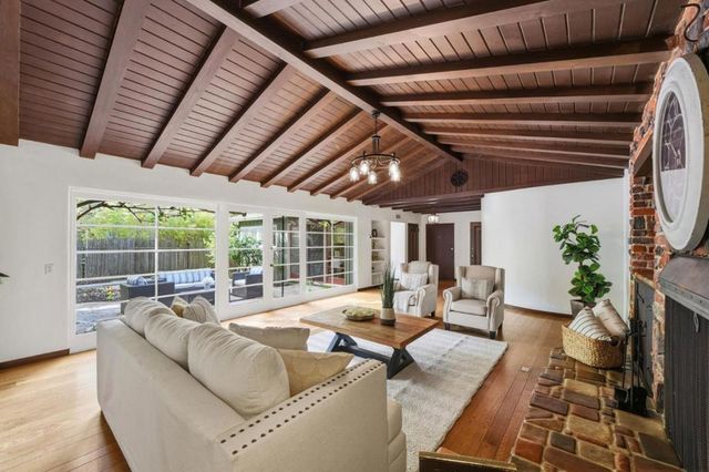 1665 Middlefield Road, Palo Alto, CA 94301