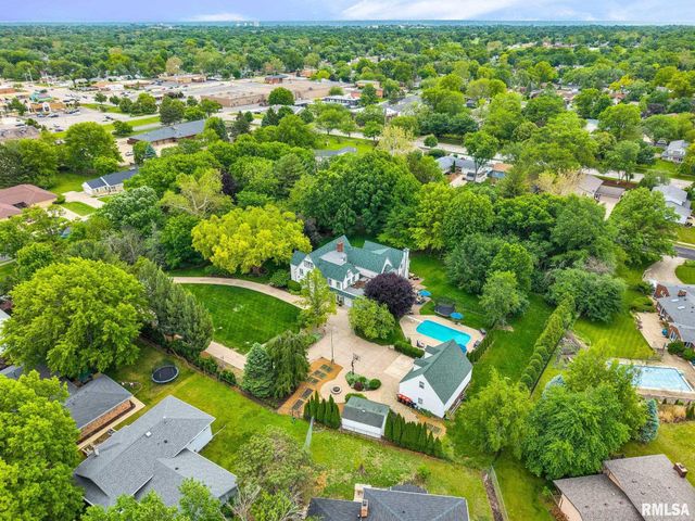 3211 N ELMCROFT Terrace, Peoria, IL 61604