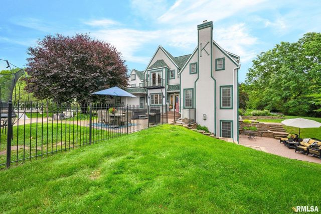 3211 N ELMCROFT Terrace, Peoria, IL 61604