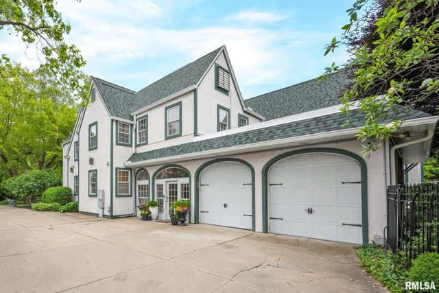 3211 N ELMCROFT Terrace, Peoria, IL 61604