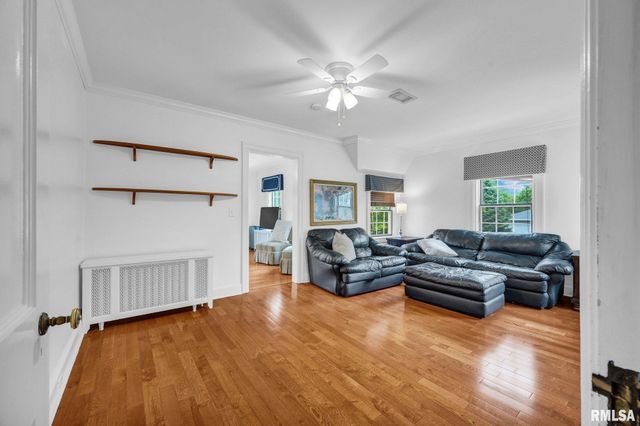 3211 N ELMCROFT Terrace, Peoria, IL 61604