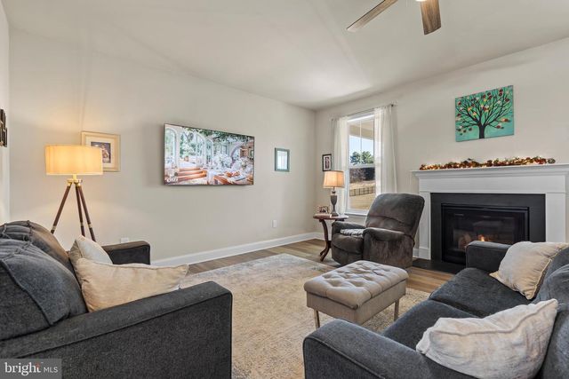 119 SUSSEX DR, Falling Waters, WV 25419