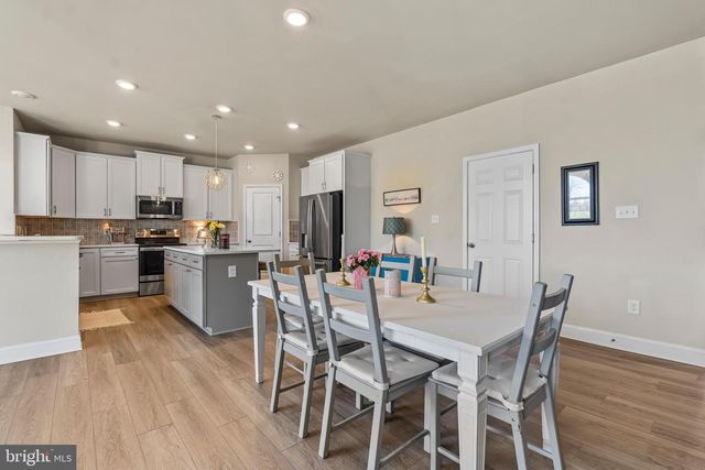 119 SUSSEX DR, Falling Waters, WV 25419