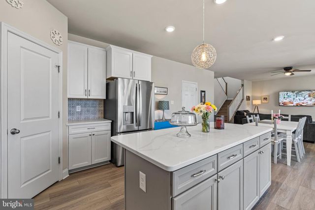 119 SUSSEX DR, Falling Waters, WV 25419