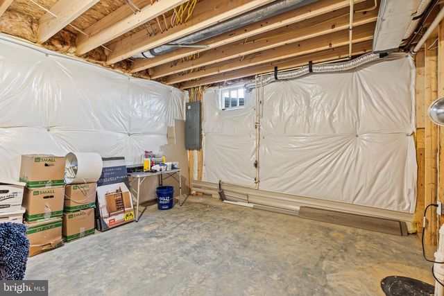 119 SUSSEX DR, Falling Waters, WV 25419