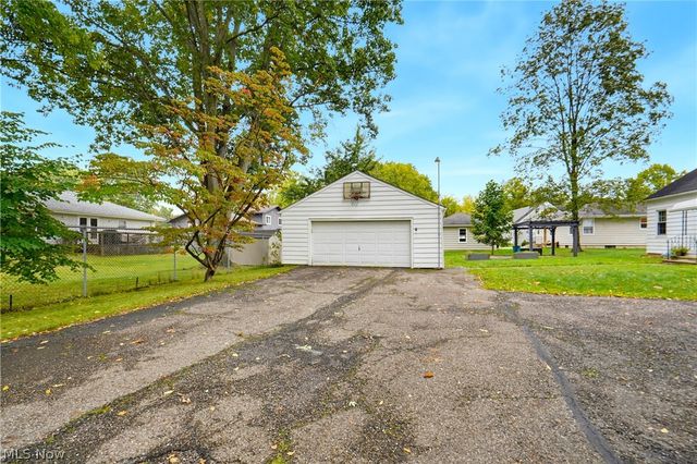 315 Stratford Road, Fairlawn, OH 44333