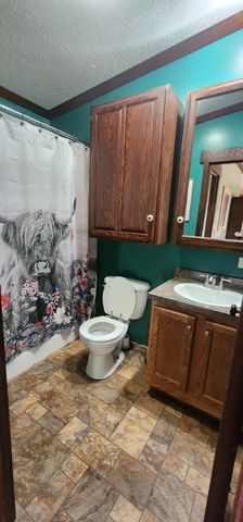 528 State Route 1035, Cowanshanock Twp, PA 16201