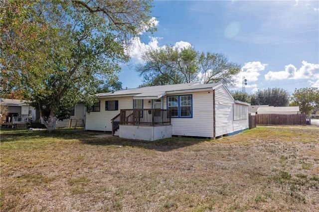 1350 Ormond Dr, Corpus Christi, TX 78415