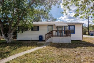 1350 Ormond Dr, Corpus Christi, TX 78415