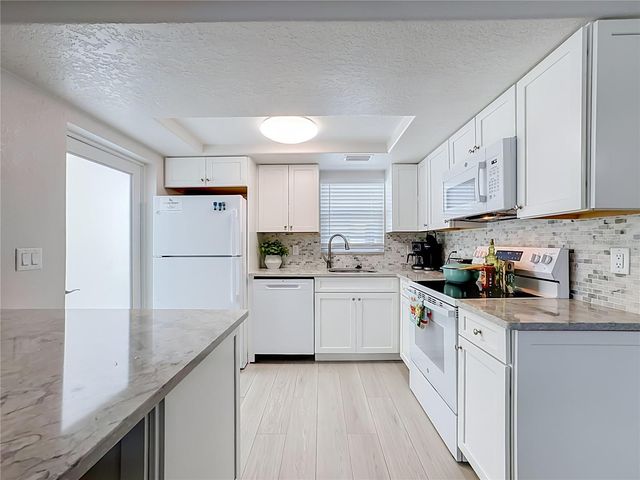6154 MIDNIGHT PASS ROAD 6-C, Sarasota, FL 34242