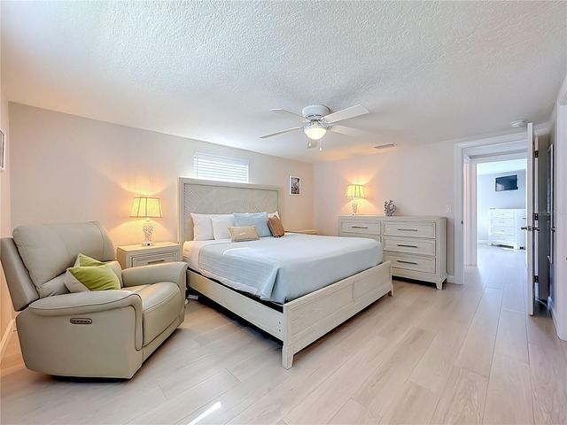 6154 MIDNIGHT PASS ROAD 6-C, Sarasota, FL 34242