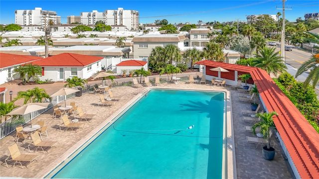 6154 MIDNIGHT PASS ROAD 6-C, Sarasota, FL 34242