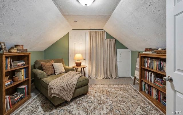 4878 Bear Road, Clay, NY 13088