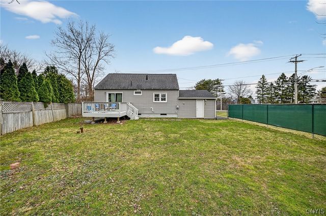 4878 Bear Road, Clay, NY 13088