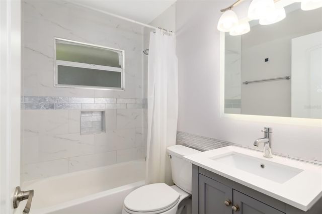 615 S SHADE AVENUE, Sarasota, FL 34237