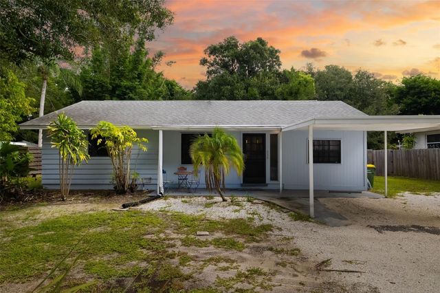 615 S SHADE AVENUE, Sarasota, FL 34237