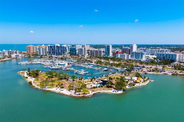 615 S SHADE AVENUE, Sarasota, FL 34237