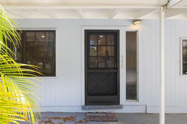 615 S SHADE AVENUE, Sarasota, FL 34237