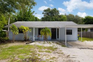 615 S SHADE AVENUE, Sarasota, FL 34237