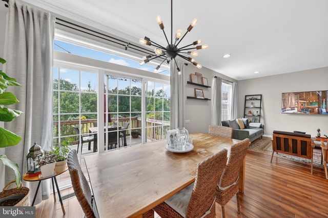 97 AUTUMN LN, Skillman, NJ 08558