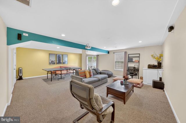 97 AUTUMN LN, Skillman, NJ 08558