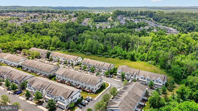 97 AUTUMN LN, Skillman, NJ 08558