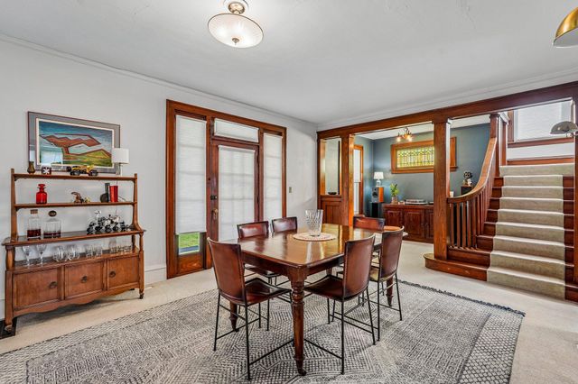 91 Oakland Park Avenue, Columbus, OH 43214