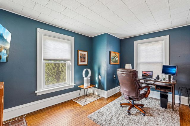 91 Oakland Park Avenue, Columbus, OH 43214