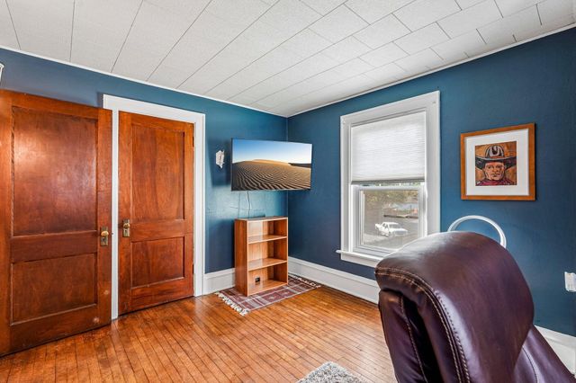 91 Oakland Park Avenue, Columbus, OH 43214
