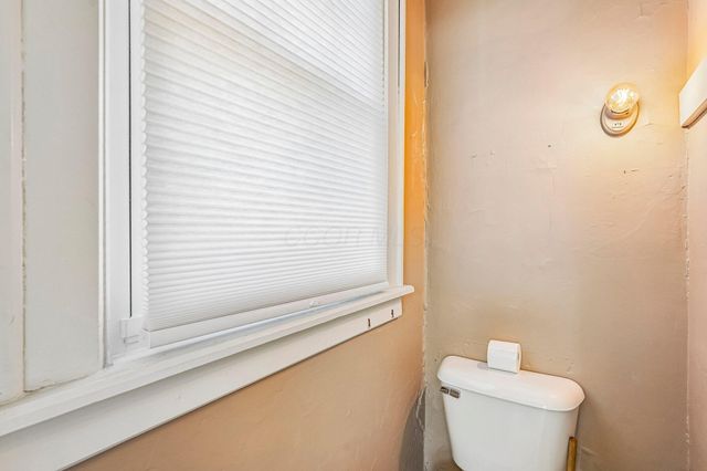 91 Oakland Park Avenue, Columbus, OH 43214