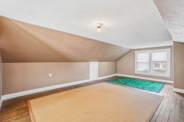 91 Oakland Park Avenue, Columbus, OH 43214