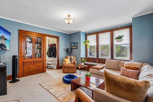 91 Oakland Park Avenue, Columbus, OH 43214