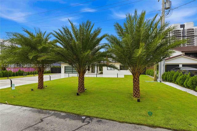 415 Holiday Dr, Hallandale Beach, FL 33009