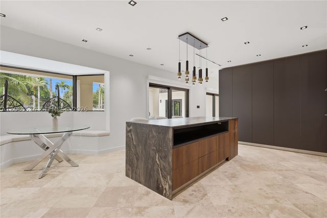 415 Holiday Dr, Hallandale Beach, FL 33009