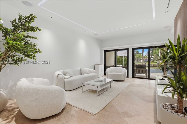 415 Holiday Dr, Hallandale Beach, FL 33009