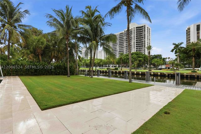 415 Holiday Dr, Hallandale Beach, FL 33009
